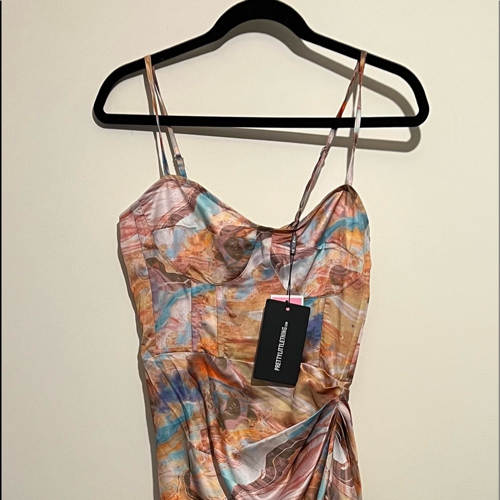 Pretty Little Thing- Multi Marble Ruched Skirt Corset Top- Size 6
